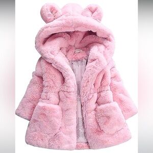 Adorablee little girls winter coat
